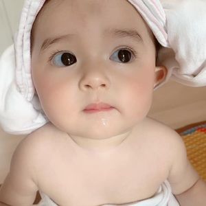 Meet your Posher, Rotha